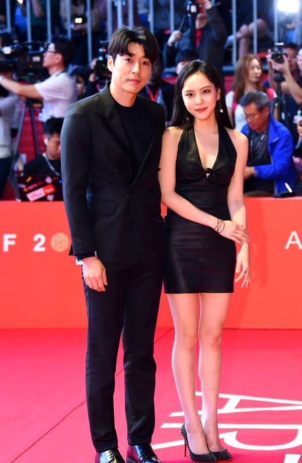 Busan International Film Festival BIFF 2019 - Red Carpet Seo Ji Seok Lee Yul Eum