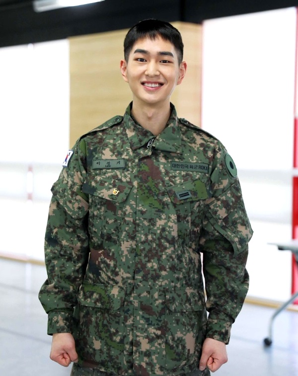 Shinee Onew Soldier