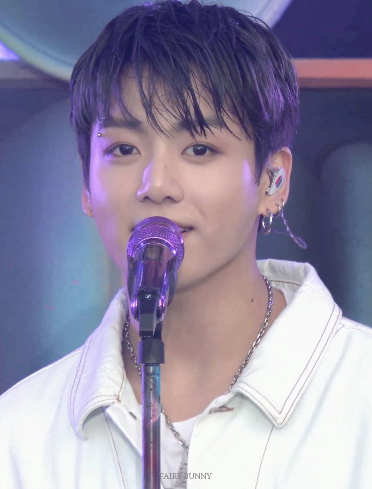 Jungkook Goes Back To His Childhood With Short Black Hair 